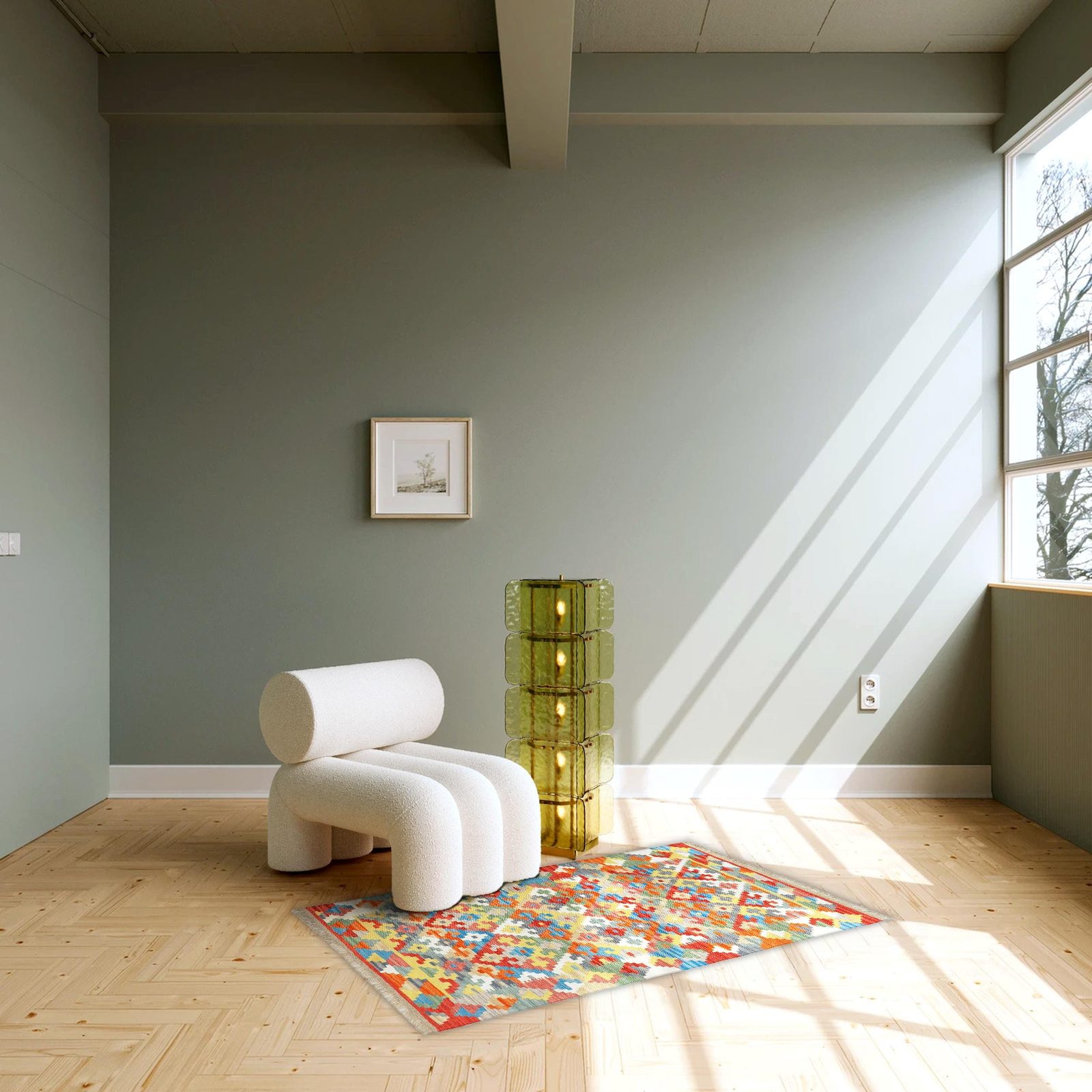 Kelim Teppich Bunt klein in einem hellen Wohnzimmer, in echter Größe