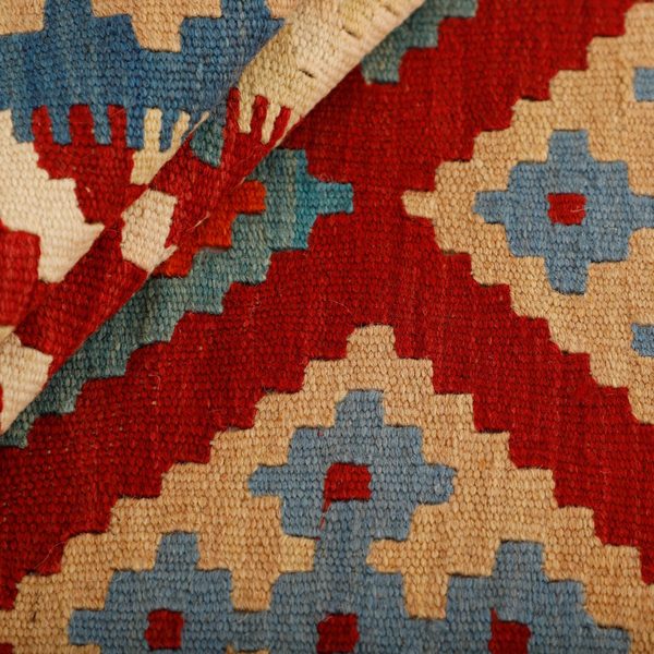 Gefalteter Kelim, Rot, Beige und Blau