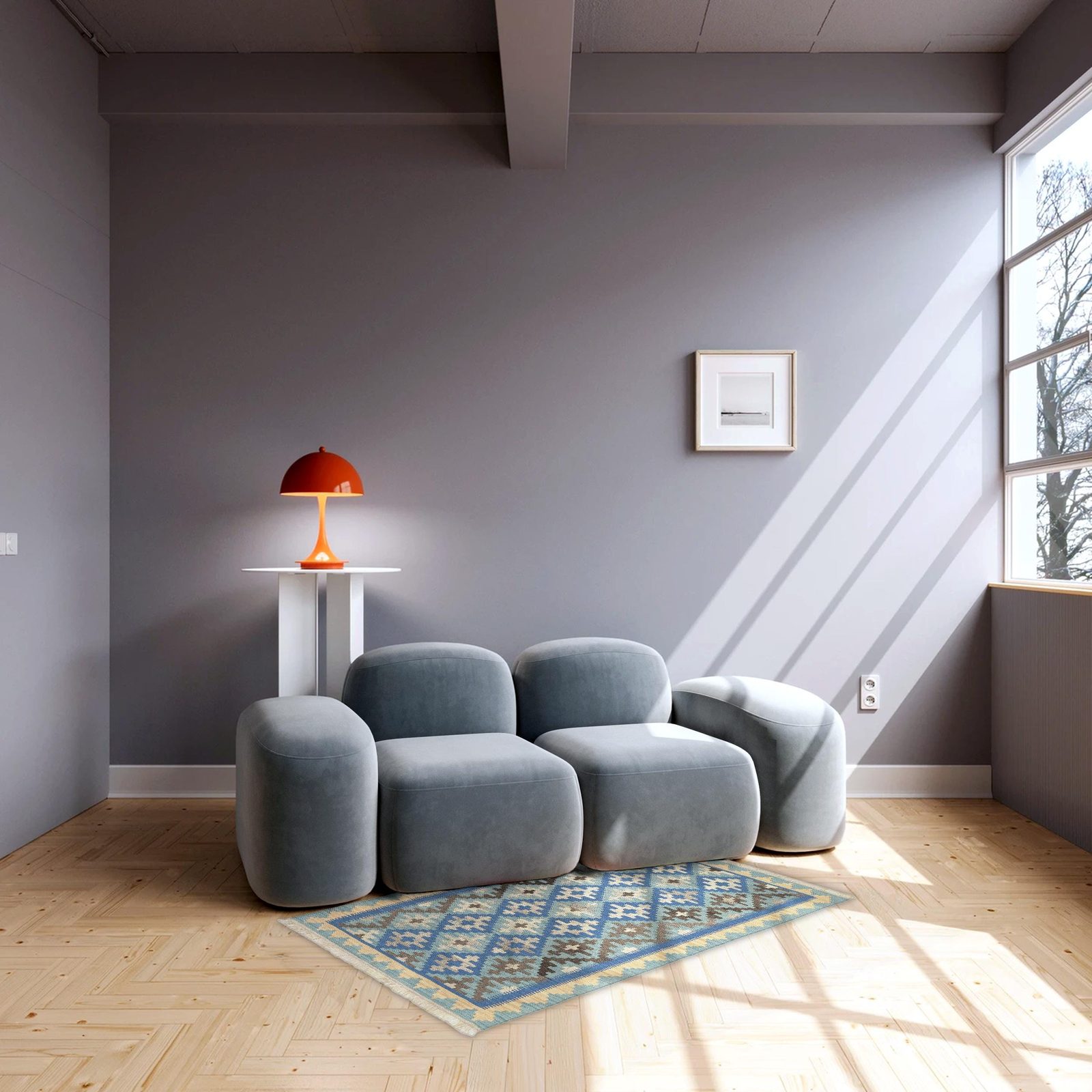 Kelim Teppich Blau Grau in einem hellen Wohnzimmer, in echter Größe